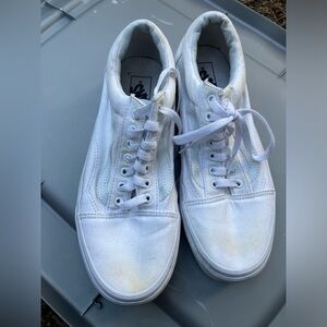 men’s size 10 VANS lace up running shoes - Stained